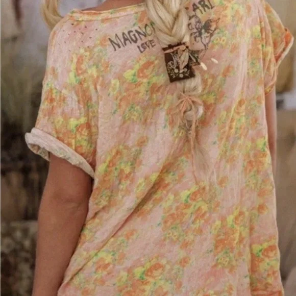 Magnolia Pearl Floral Off-Shoulder Short Sleeve Top in Peach O/S - Picture 4 of 4